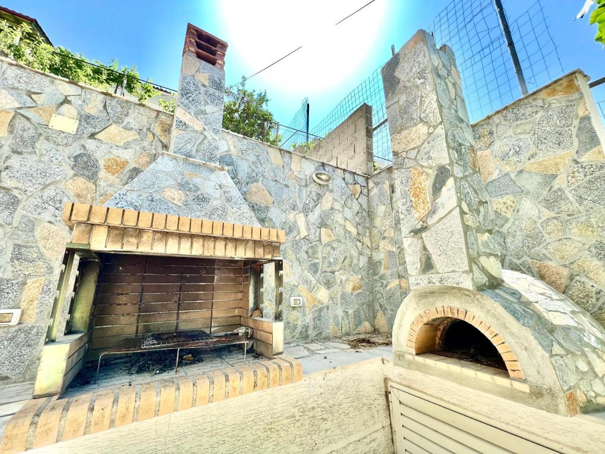 SarandëPropery Under Renovationアパートメント エクステリア 写真