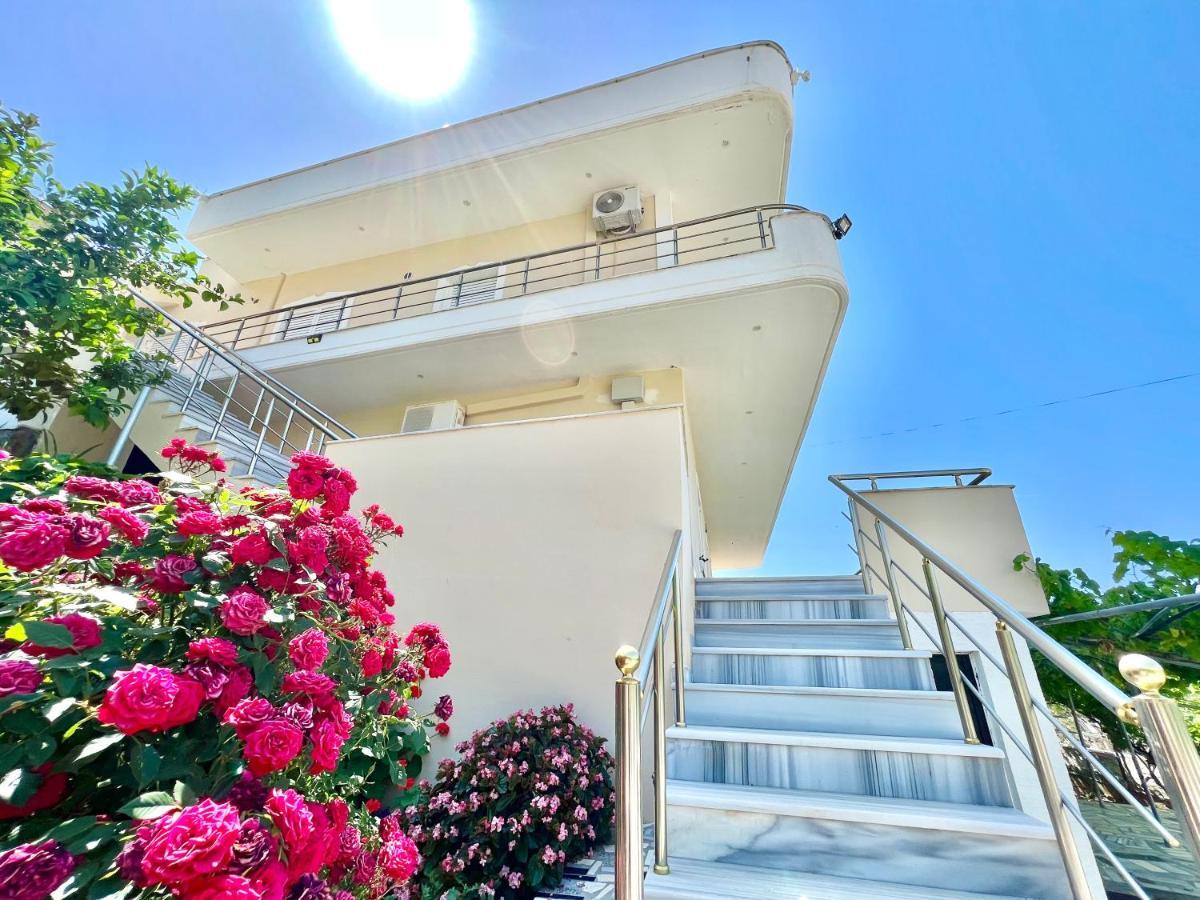SarandëPropery Under Renovationアパートメント エクステリア 写真