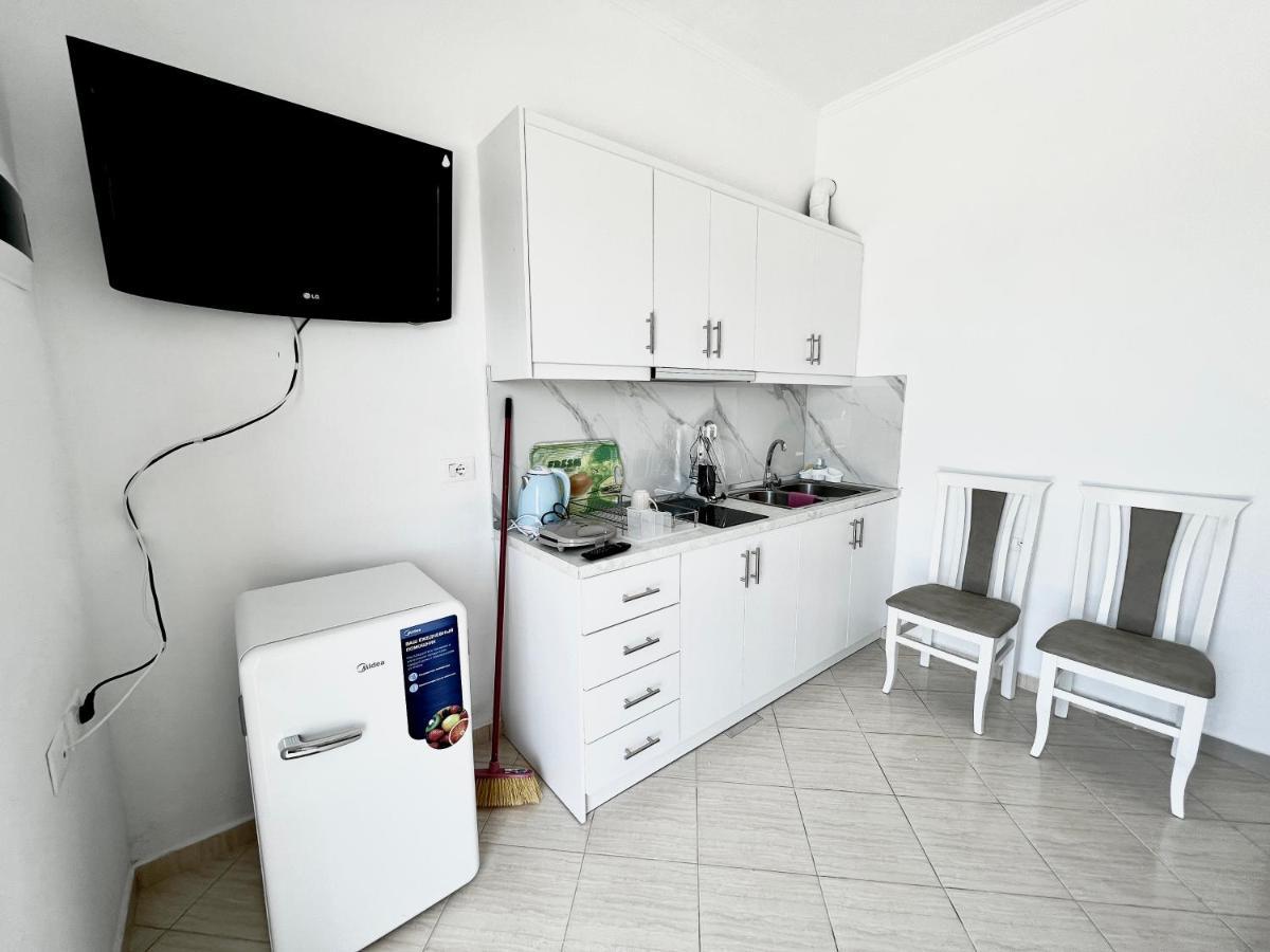 SarandëPropery Under Renovationアパートメント エクステリア 写真