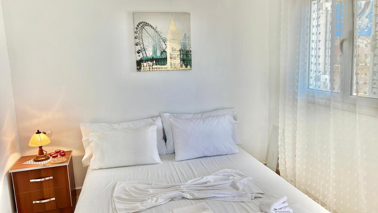 SarandëPropery Under Renovationアパートメント 部屋 写真