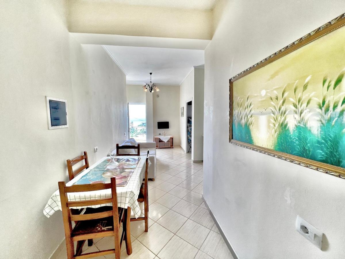SarandëPropery Under Renovationアパートメント エクステリア 写真