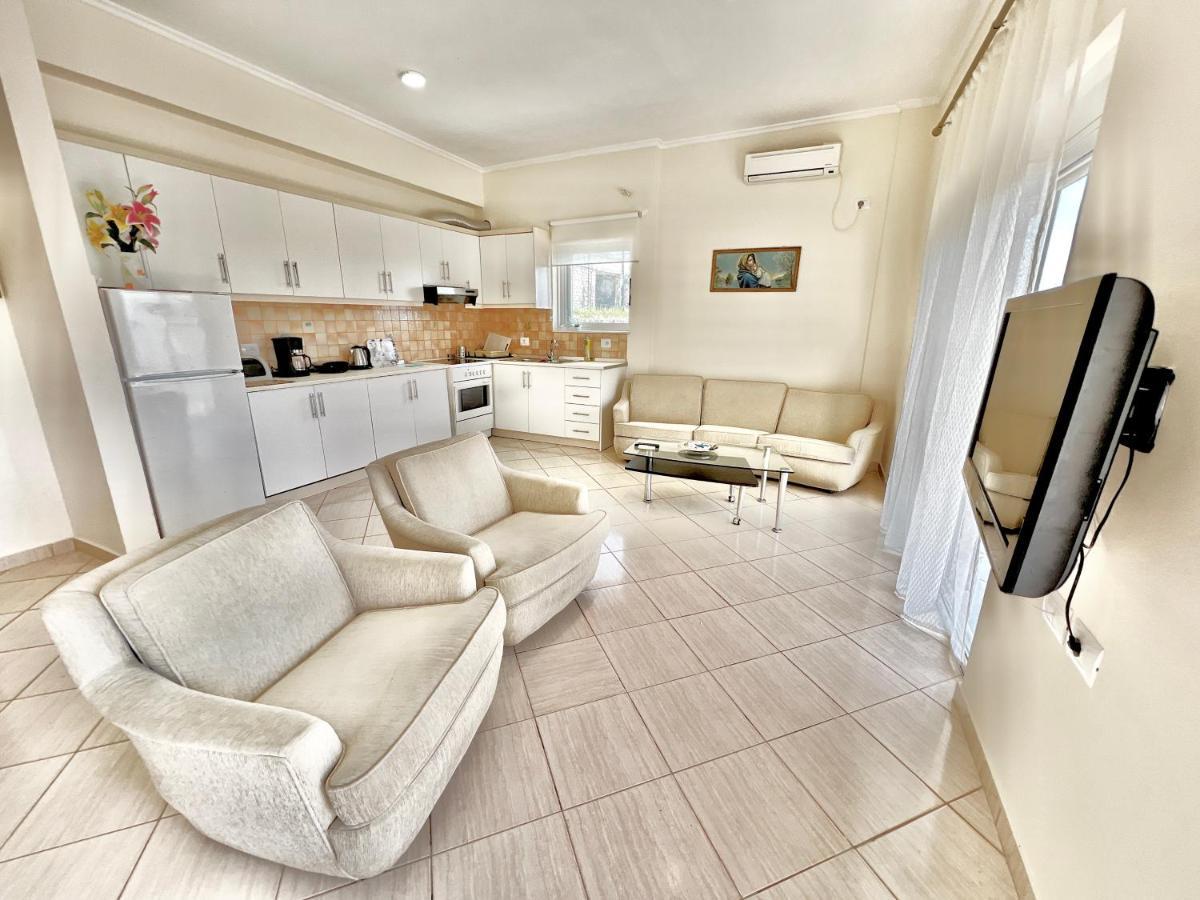 SarandëPropery Under Renovationアパートメント エクステリア 写真